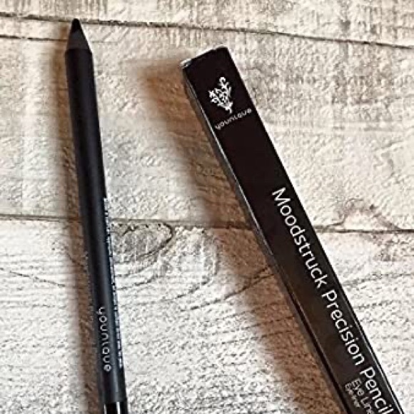 🖤 YOUNIQUE | Pencil Eyeliner (Perfect) - Picture 2 of 6